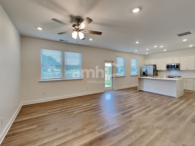 Foto del edificio - 1001 Highland Walk