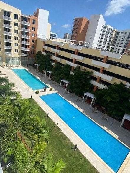 Foto del edificio - 2775 NE 187th St