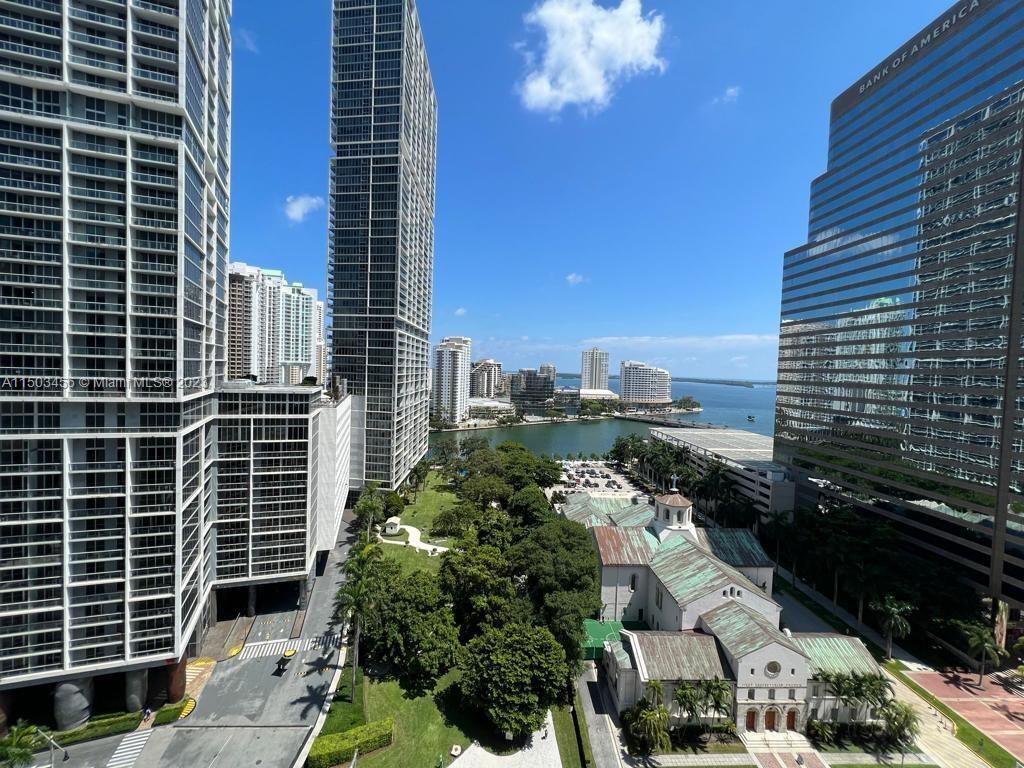 Primary Photo - 500 Brickell Ave