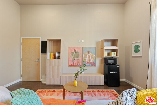 Foto del edificio - 630 W 28th St