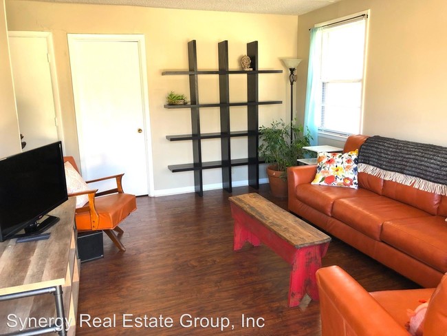 Building Photo - 3633 Redmon St