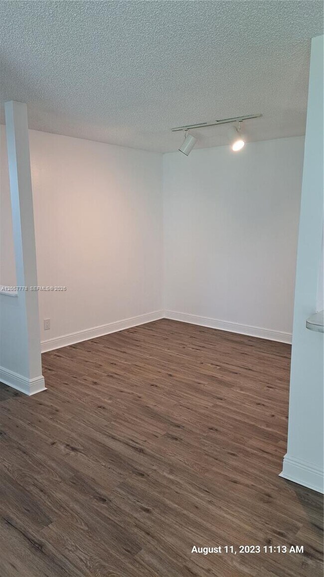 Foto del edificio - 15770 SW 106th Terrace
