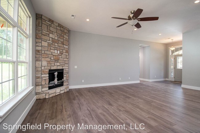 Building Photo - 4 br, 3 bath House - 1516 S.Essex