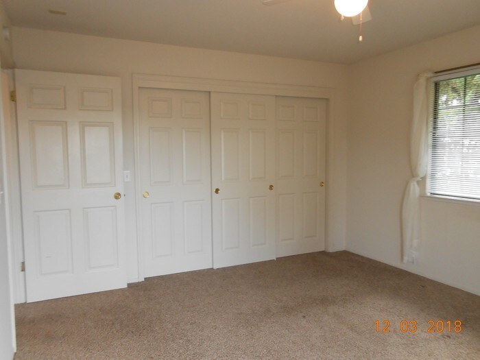 Foto del edificio - 2 Bedroom in Hollister, CA