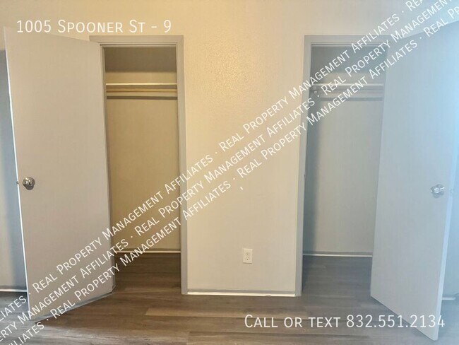 Foto del edificio - 1005 Spooner St