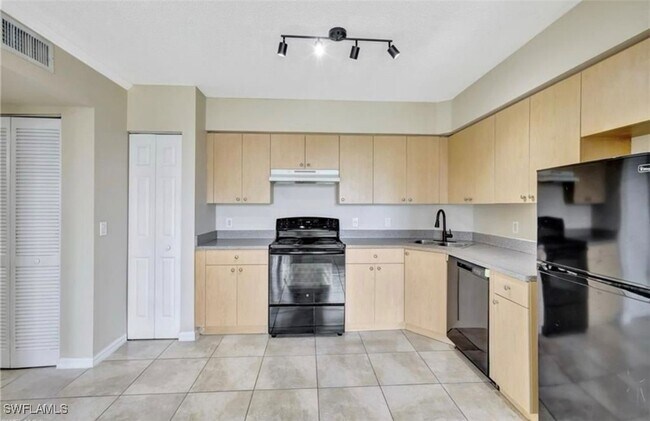 Foto del edificio - 8687 River Homes Lane