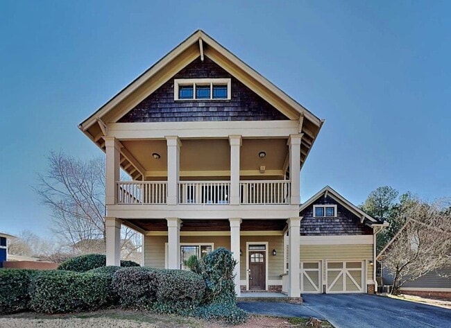 Building Photo - 2350 Bouldercliff Way SE