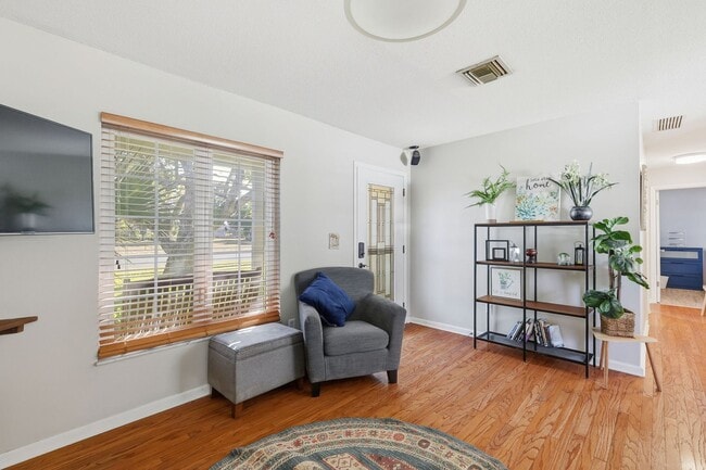 Foto del edificio - Charming 3 Bedroom Home in Mount Dora – Available Now!