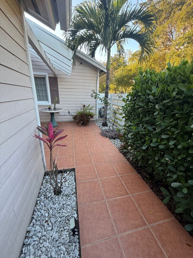 Foto del edificio - 14912 SW 143rd Ct