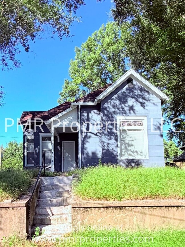 Building Photo - 1318 N 20th St