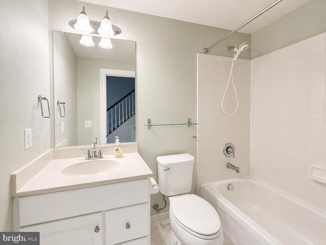 Foto del edificio - 2261 Potomac Club Pkwy