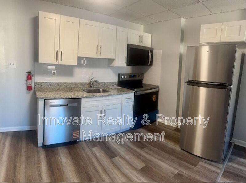 Photo - 29 E Logan Ave