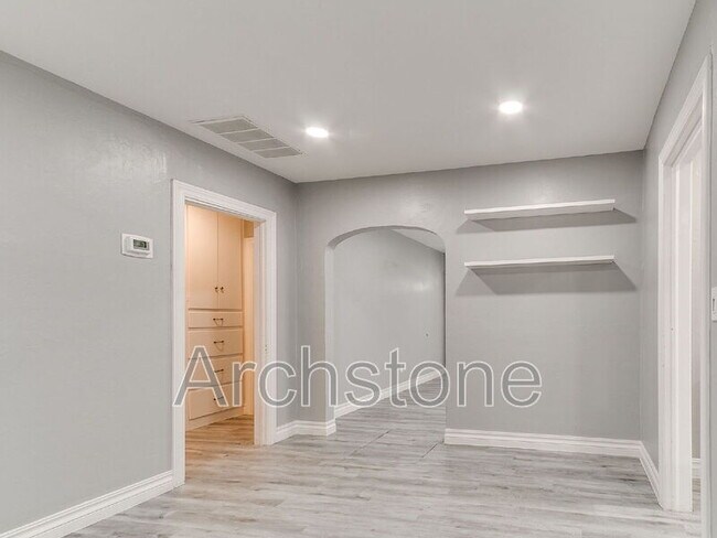 Building Photo - 1201 NW 43rd St