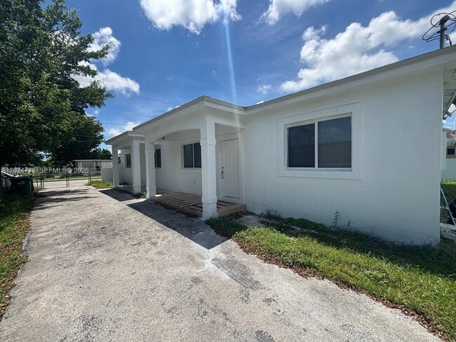 Photo - 26514 SW 138th Ave House