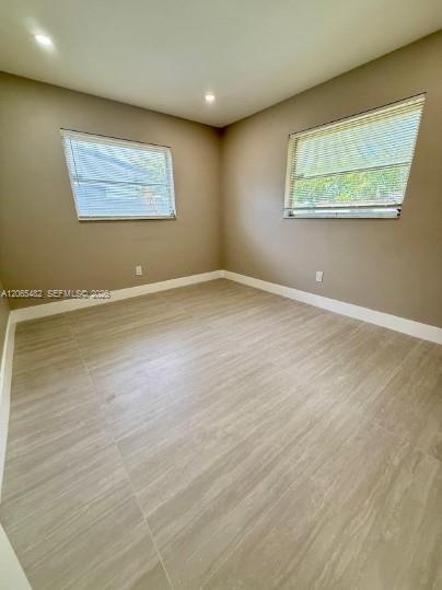 Foto del edificio - 3931 SW 51st St
