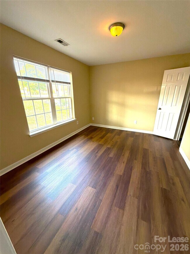 Building Photo - 9329 Kendall Dr
