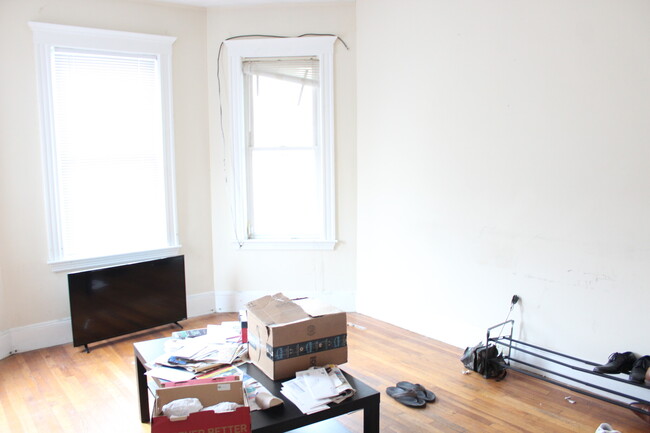 Building Photo - 5 Harvard Ter