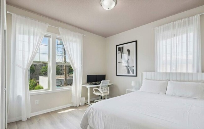 Foto del edificio - 2808 Colfax Ave South