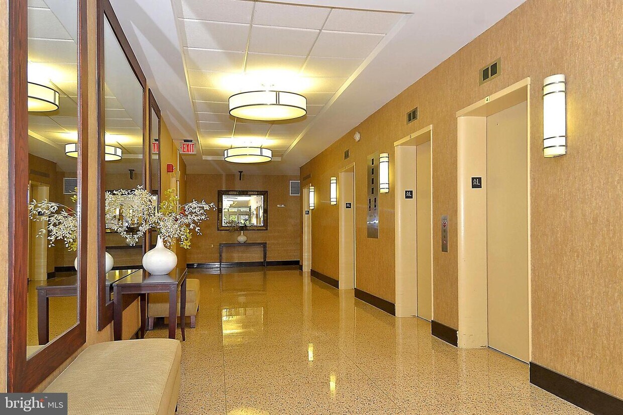 10500 Rockville Pike Unit 1004, Rockville, MD 20852 Room for Rent in