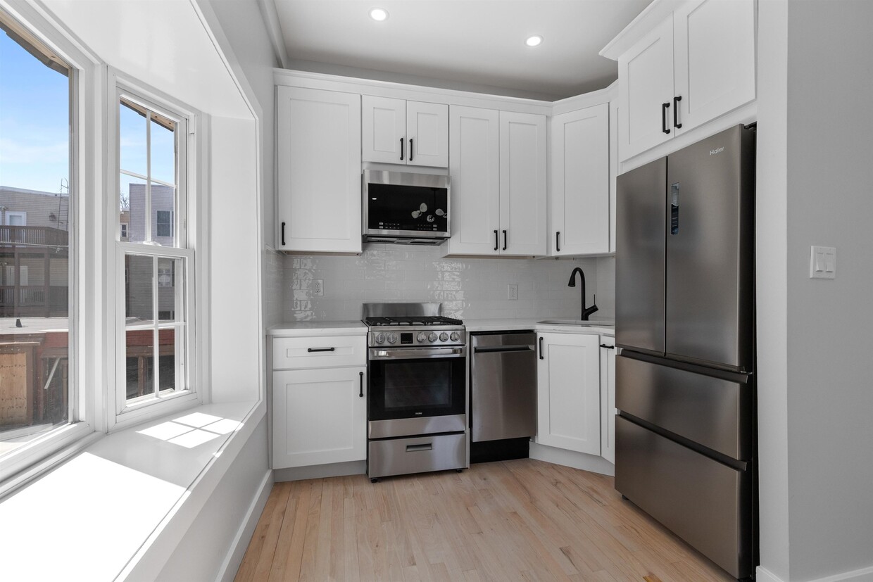 Foto principal - 47 Washburn St