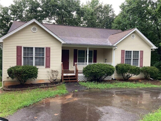 Building Photo - 200 High Ridge Ln