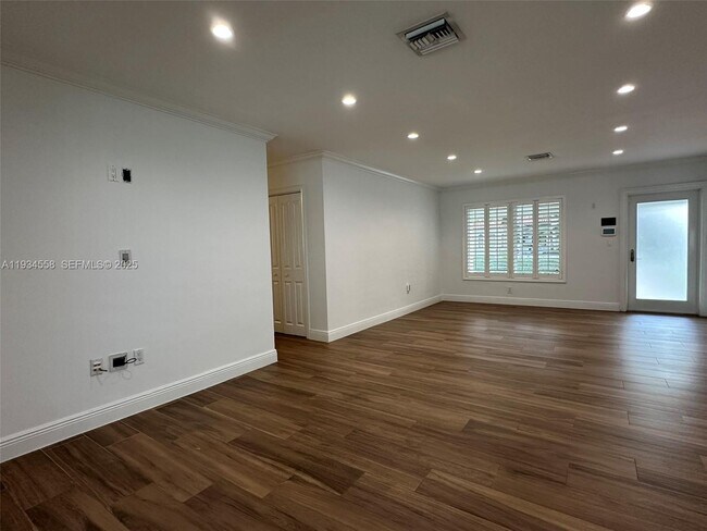 Foto del edificio - 7535 SW 117th St