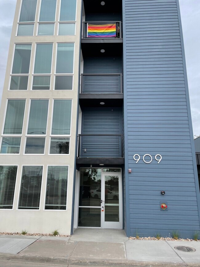 Foto del edificio - 9th Station