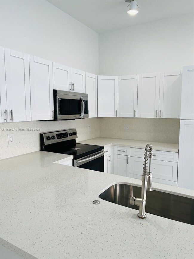 Photo - 18333 NW 7th St House