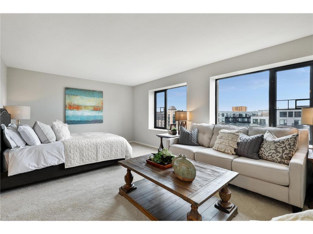 Primary Photo - 15 S 1st St