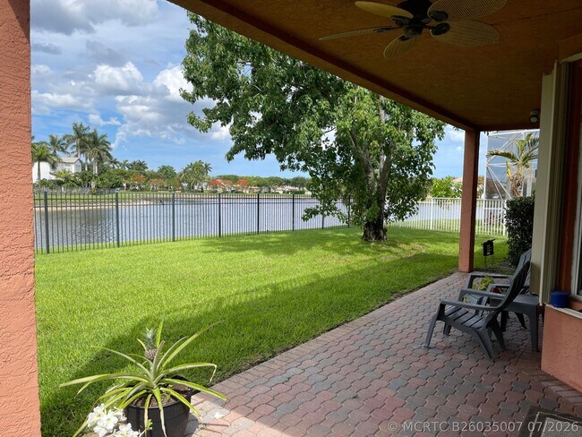 Foto del edificio - 9828 Stover Way