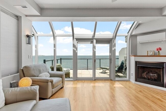 Building Photo - 40 Oceanside Dr