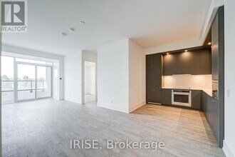 Building Photo - 115 Denison Ave