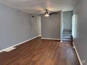 Building Photo - 1604 W Selinger St