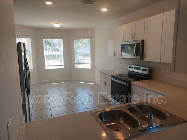 Foto del edificio - 326 SW 24th Pl