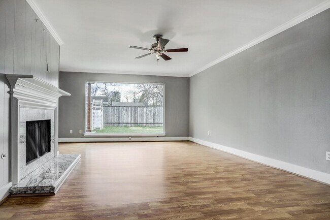 Building Photo - 1502 Freedonia Dr