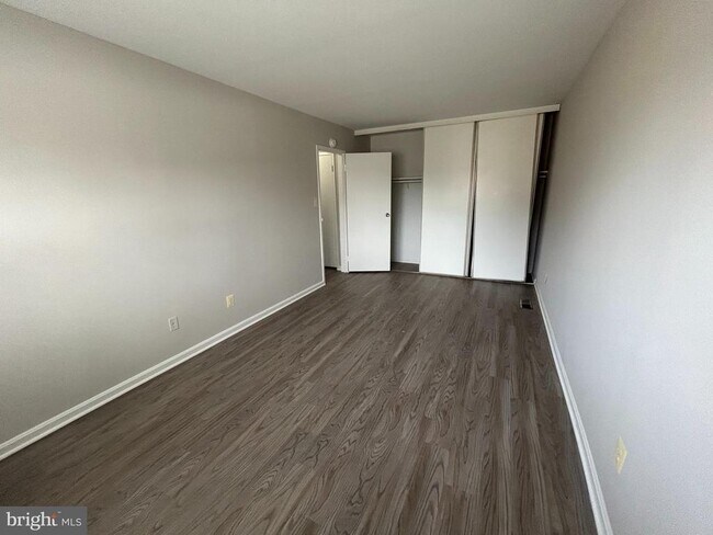 Foto del edificio - 9605 Hagel Cir