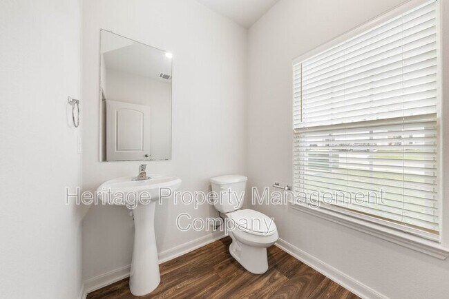 Foto del edificio - 11038 Chatham Ct