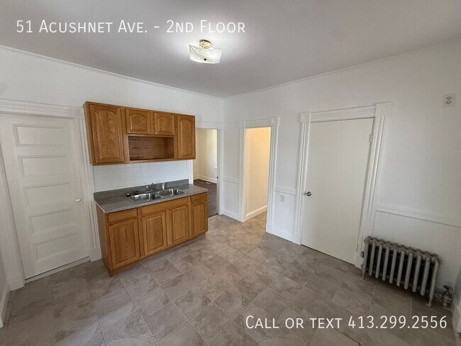 Foto del edificio - 51 Acushnet Ave