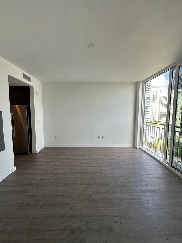 Foto principal - 154 NE 23rd St