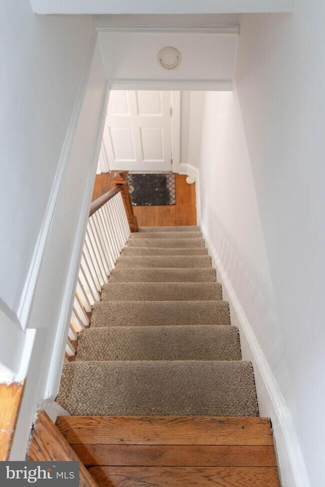Foto del edificio - 302 Channing St NE