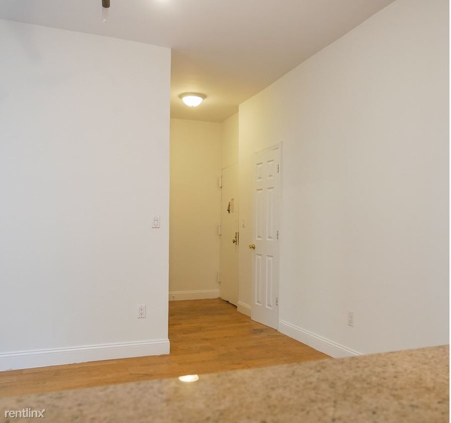 Building Photo - 285 Saint Johns Pl