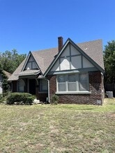 Building Photo - 1141 NW 43rd St