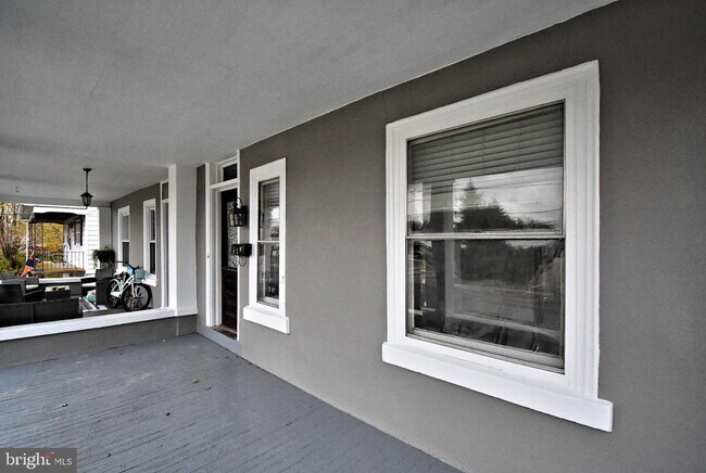 Foto del edificio - 778 Starr St