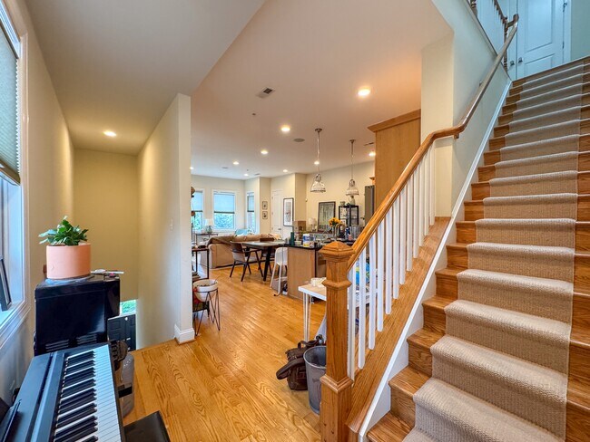 Foto del edificio - 326 12th St NE