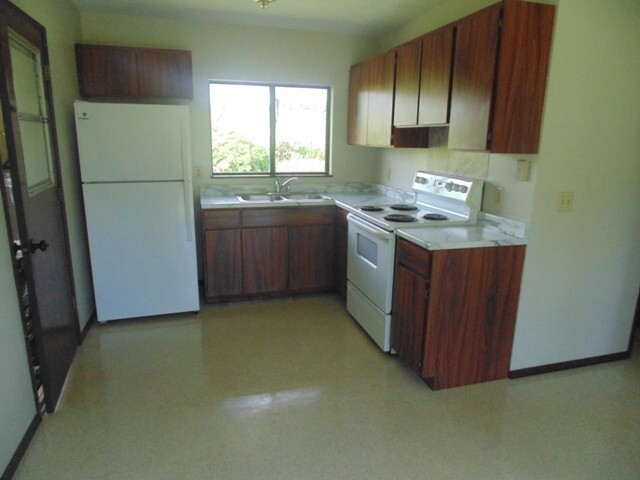 Building Photo - 2 Bedroom / 1 Bath House $2250.00