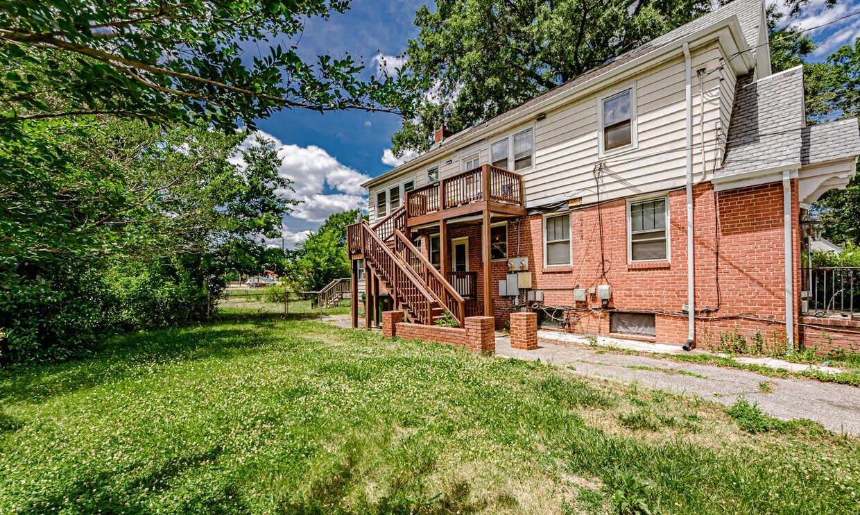 Foto principal - 1022 W 48th St