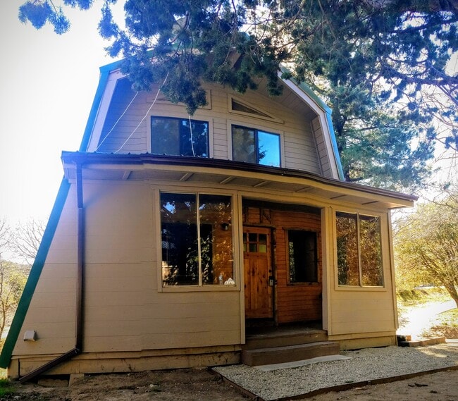 3706 Lakeview Dr, Julian, CA 92036 House Rental in Julian, CA