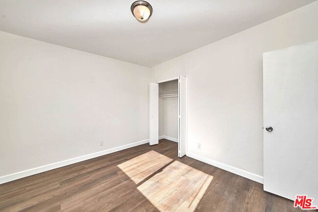 Building Photo - 3919 Halldale Ave