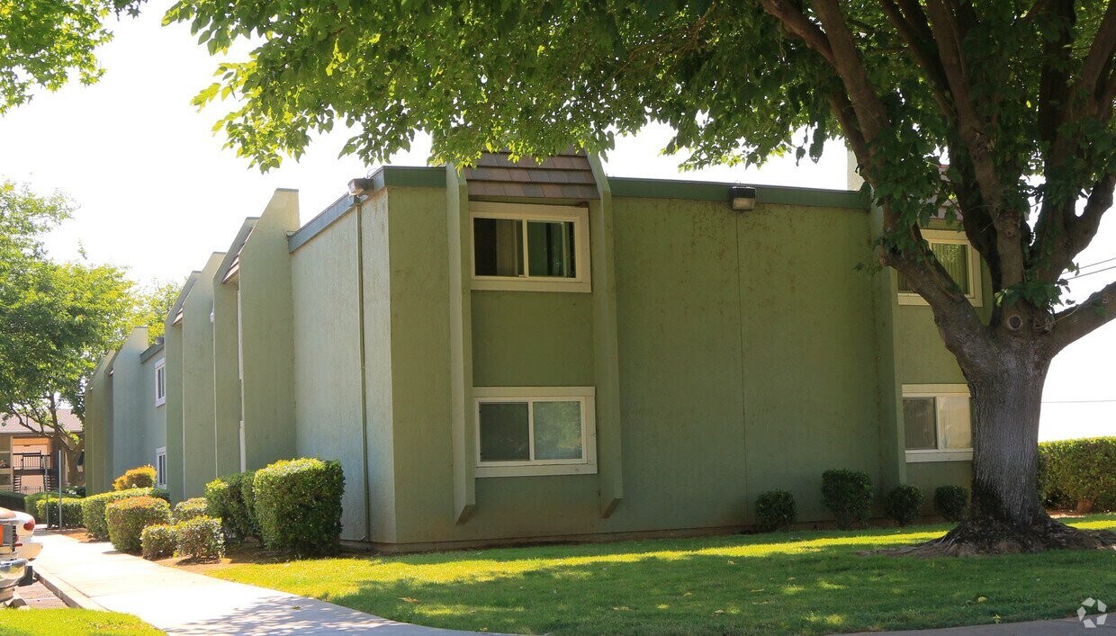 Building Photo - 2273 N Beale Rd