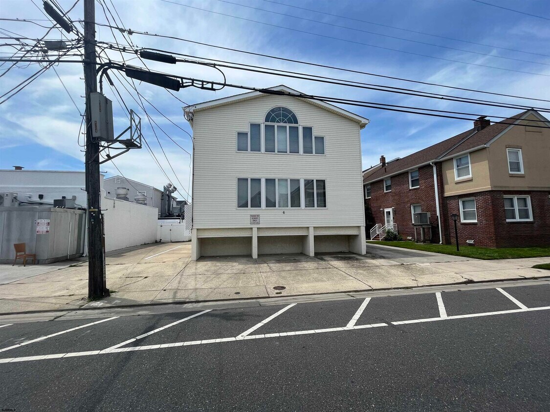 6 N Adams Ave Unit 1, Margate City, NJ 08402 Condo for Rent in